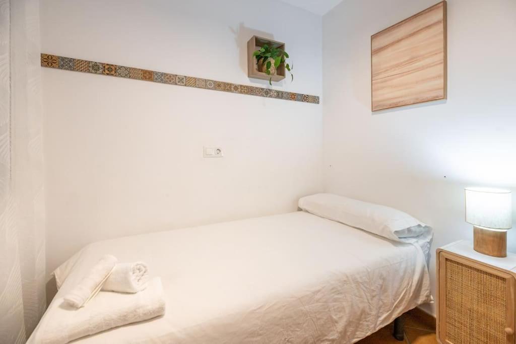 Encantador Apartamento Cerca Del Mar مالقة المظهر الخارجي الصورة