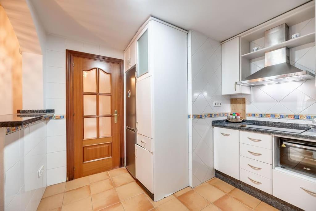 Encantador Apartamento Cerca Del Mar مالقة المظهر الخارجي الصورة