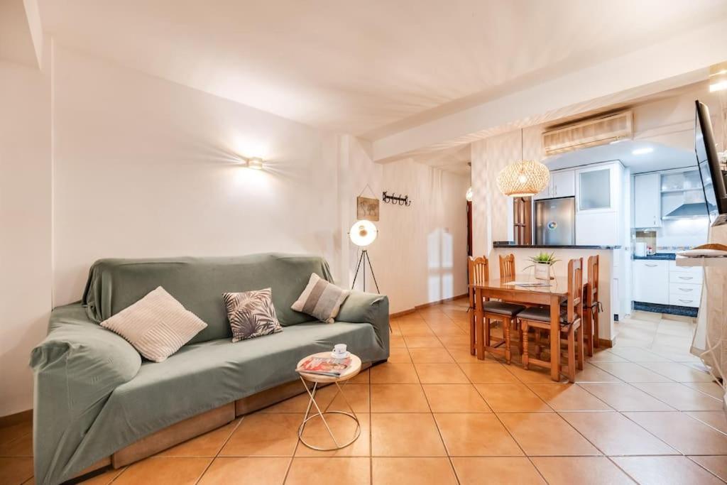 Encantador Apartamento Cerca Del Mar مالقة المظهر الخارجي الصورة