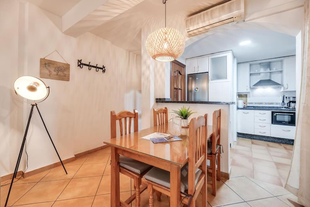 Encantador Apartamento Cerca Del Mar مالقة المظهر الخارجي الصورة