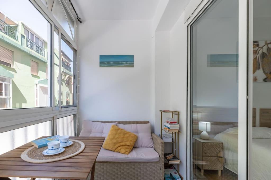 Encantador Apartamento Cerca Del Mar مالقة المظهر الخارجي الصورة