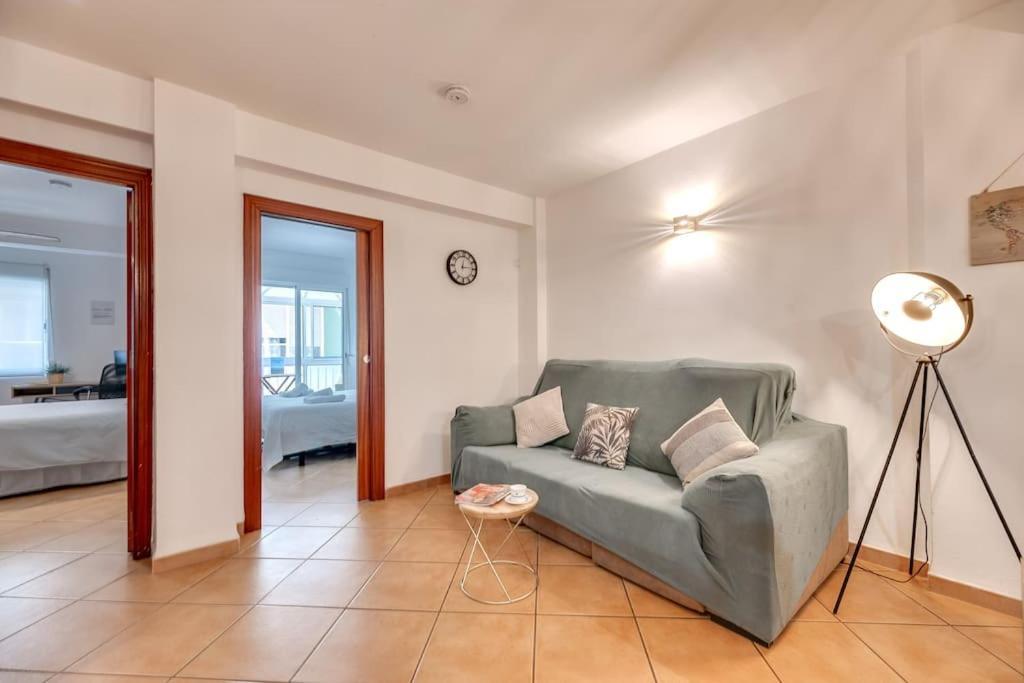 Encantador Apartamento Cerca Del Mar مالقة المظهر الخارجي الصورة
