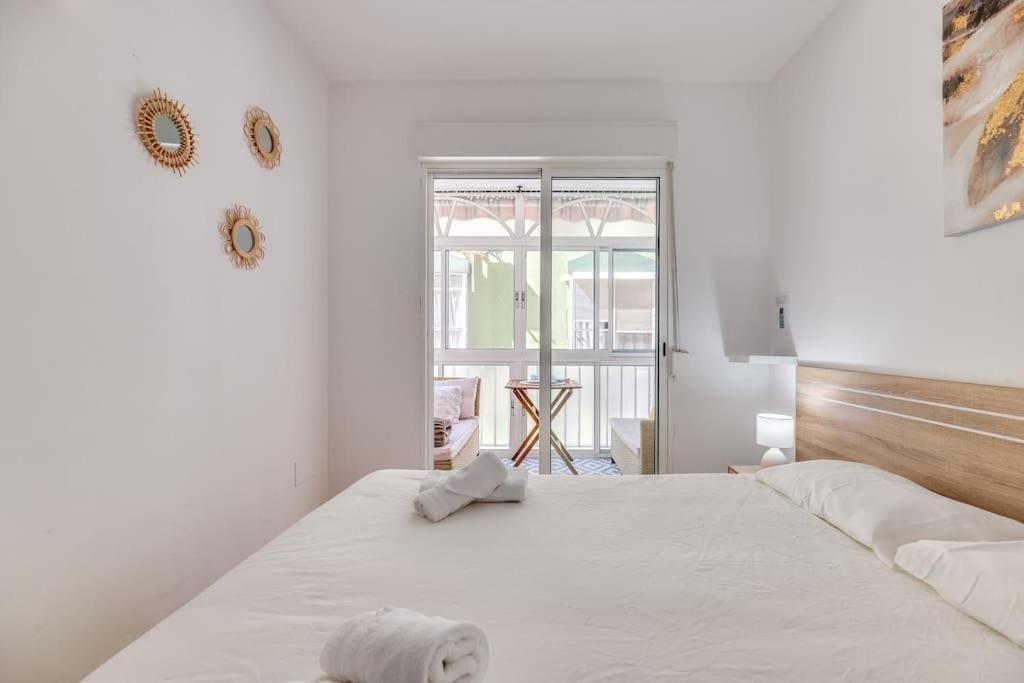 Encantador Apartamento Cerca Del Mar مالقة المظهر الخارجي الصورة