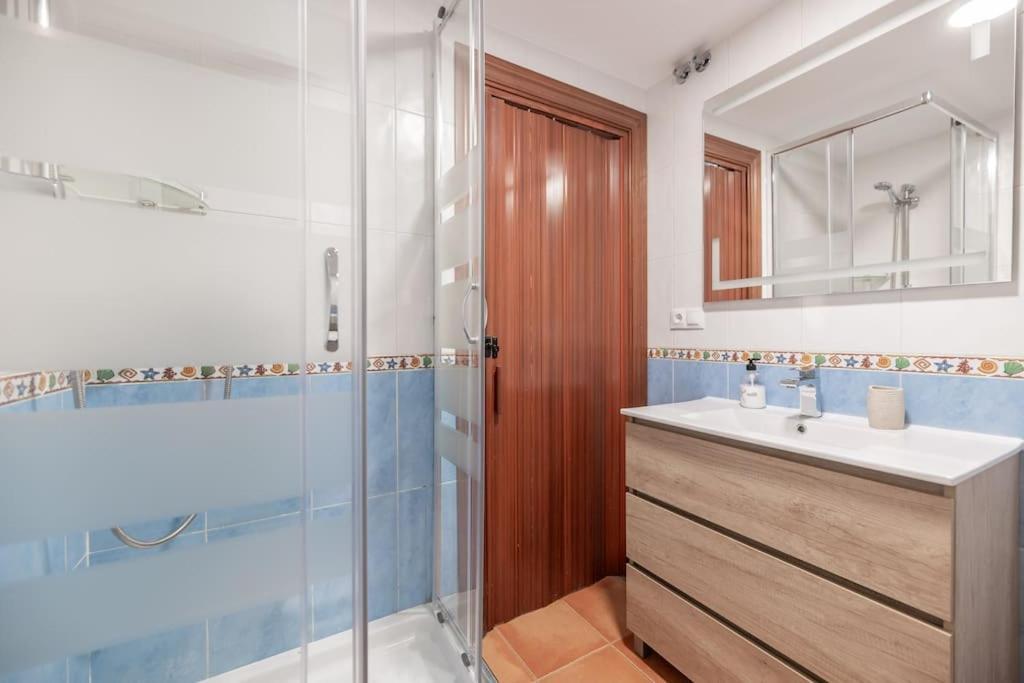Encantador Apartamento Cerca Del Mar مالقة المظهر الخارجي الصورة
