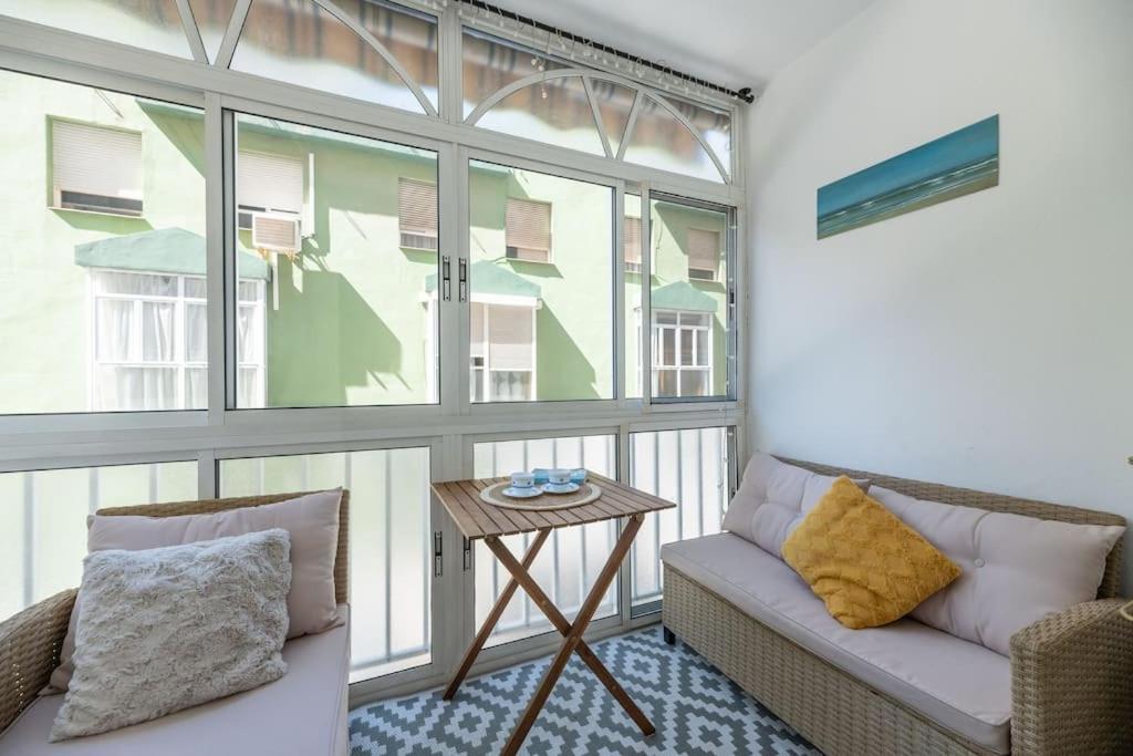 Encantador Apartamento Cerca Del Mar مالقة المظهر الخارجي الصورة